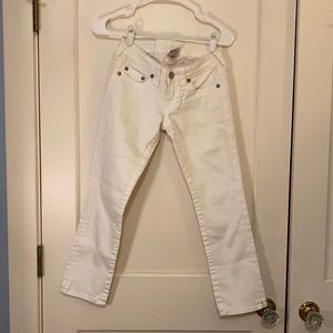 White cropped true religion jeans